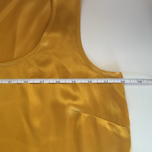 Talbots Women’s Silk Sleeveless Blouse Size 6 - Picture 7 of 8
